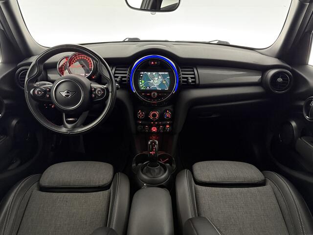 Mini COOPER 1.5 Cooper Business Edition LED Carplay Clima Cruise Navigatie 16"LMV PDC Stoelverwarming