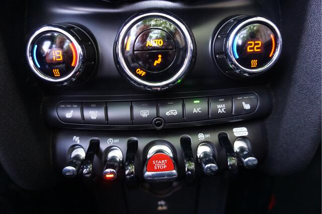 Mini COOPER Mini Cabrio 1.5 Maximized Navi Stoelverw. Camera DAB Blis