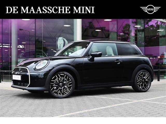 Mini COOPER Hatchback C Automaat / Favoured Trim / Pakket L / 18 inch Night Flash Spoke 2-tone