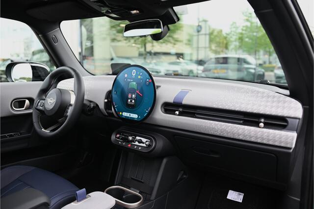 Mini COOPER Hatchback C Automaat / Favoured Trim / Pakket M / 17 inch U-Spoke vibrant silver