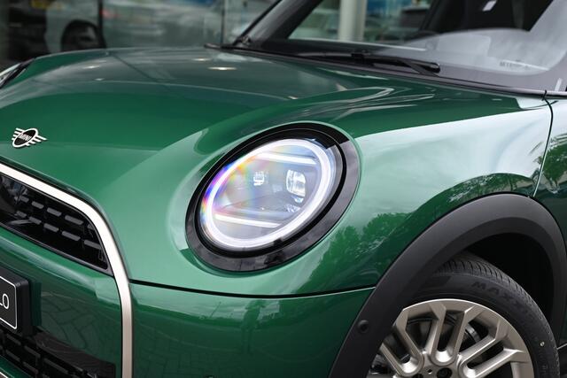 Mini COOPER Hatchback C Automaat / Favoured Trim / Pakket M / 17 inch U-Spoke vibrant silver