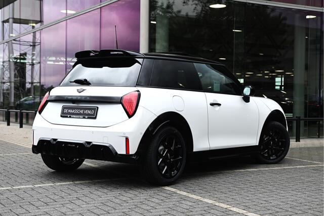 Mini COOPER Hatchback C Automaat / JCW / Pakket M / 17" John Cooper Works Sprint Spoke black