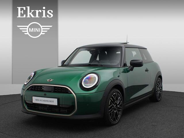 Mini COOPER 3-deurs | Favoured Trim + Package XL + Panoramadak + Harman Kardon + Driving Assistent + Led + Camera + 18''