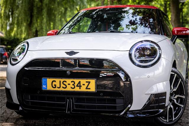 Mini COOPER Mini E JCW Pakket XL Nanuq White Panorama Harman Kardon