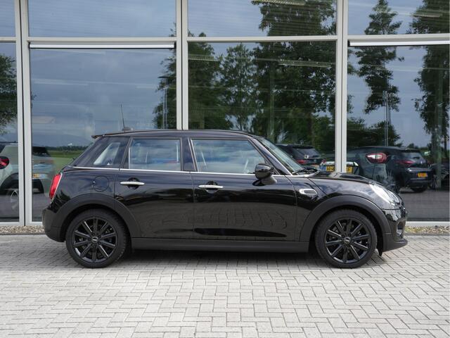 Mini COOPER 1.5 Chili | Clima | Navigatie | Stoelverwarming | Luxe Leder