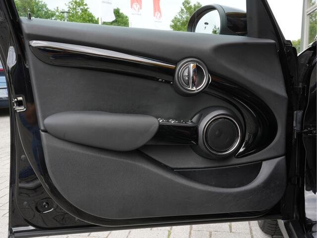 Mini COOPER 1.5 Chili | Clima | Navigatie | Stoelverwarming | Luxe Leder