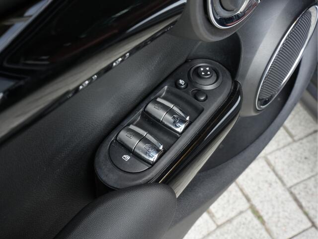 Mini COOPER 1.5 Chili | Clima | Navigatie | Stoelverwarming | Luxe Leder