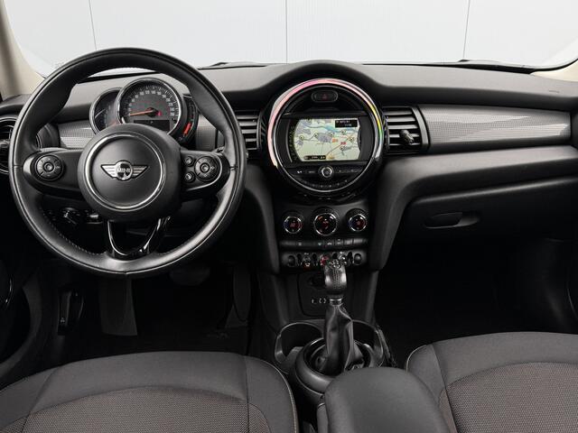 Mini COOPER Mini 1.5 Pepper Business Automaat/Navi/5-deurs.
