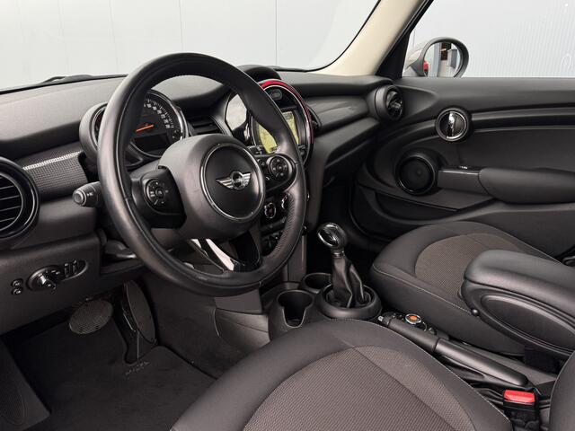 Mini COOPER Mini 1.5 Pepper Business Automaat/Navi/5-deurs.