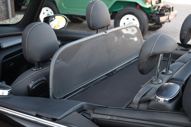 Mini COOPER Mini Cabrio 1.5 136pk 18inch-JCW LED DAB