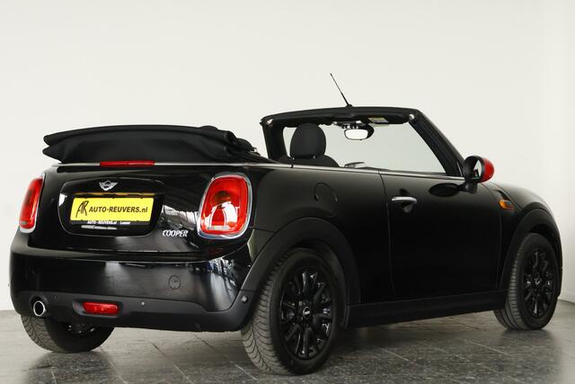 Mini COOPER Mini Cabrio 1.5 / PDC / Climate Control / All season