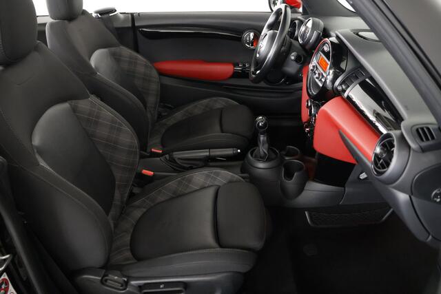 Mini COOPER Mini Cabrio 1.5 / PDC / Climate Control / All season