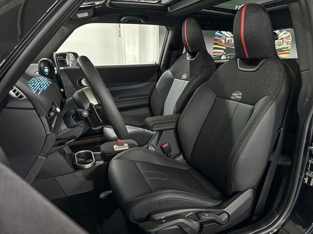 Mini COOPER C | John Cooper Works Trim | Pakket M | "17 JCW Sprint Spoke | Selections