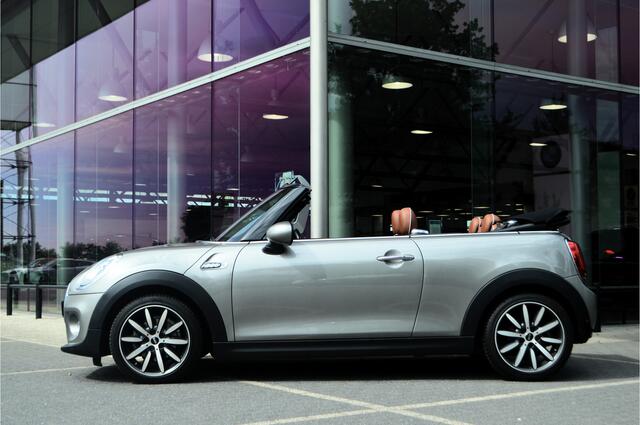 Mini COOPER Cabrio Chili / Sportstoelen / LED / Comfort Access / Stoelverwarming / Navigatie / Leder / Cruise Control