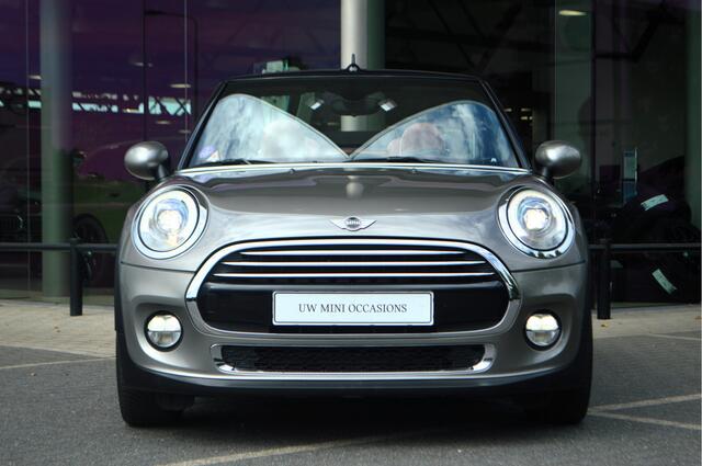 Mini COOPER Cabrio Chili / Sportstoelen / LED / Comfort Access / Stoelverwarming / Navigatie / Leder / Cruise Control