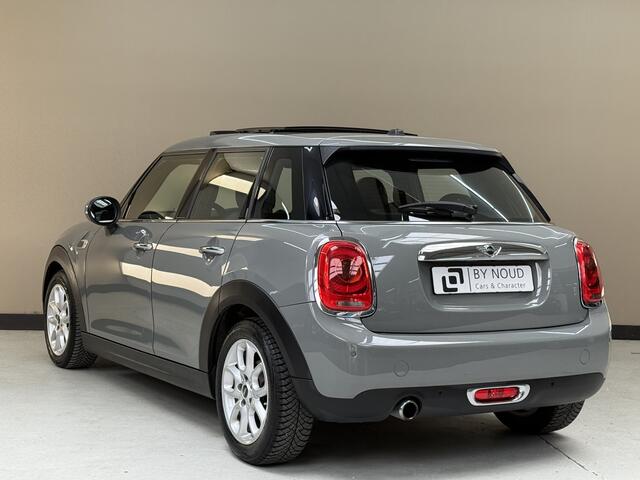 Mini COOPER Mini 1.5 135Pk, 2016, 1ste eigenaar, Panoramadak, Leder interieur, Cruise control, Stoelverwarming, LED koplampen, Parkeersensoren, 4 seizoenen banden,