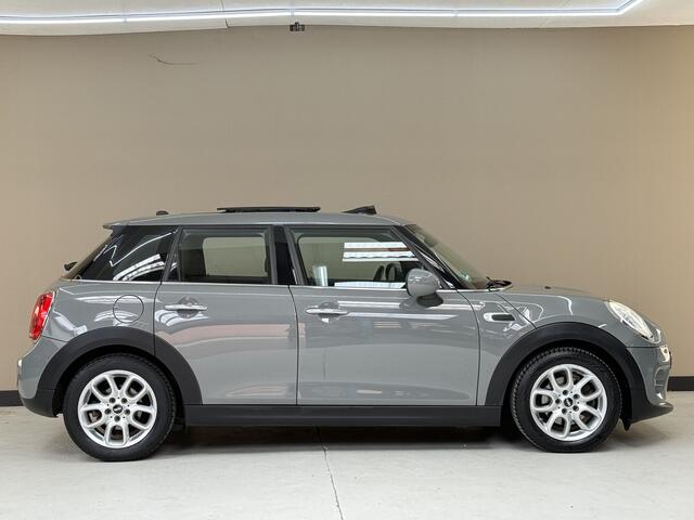 Mini COOPER Mini 1.5 135Pk, 2016, 1ste eigenaar, Panoramadak, Leder interieur, Cruise control, Stoelverwarming, LED koplampen, Parkeersensoren, 4 seizoenen banden,