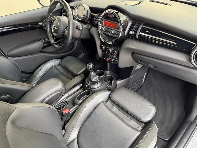 Mini COOPER Mini 1.5 135Pk, 2016, 1ste eigenaar, Panoramadak, Leder interieur, Cruise control, Stoelverwarming, LED koplampen, Parkeersensoren, 4 seizoenen banden,