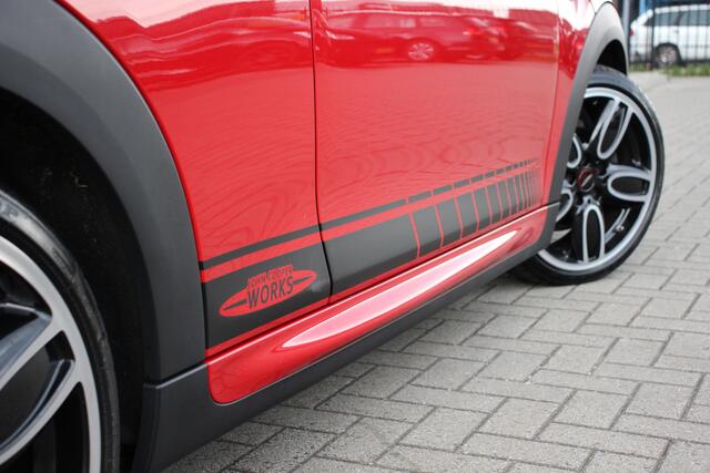 Mini COOPER Mini 1.5 | John Cooper Works Pakket | JCW Stoelen | Parkeersensoren | Stoelverwarming