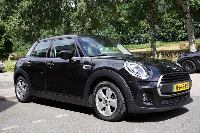 Mini COOPER Mini 1.5 One / / 5 deurs / Led / Navi / Camera / Harman Kardon / Cruise /