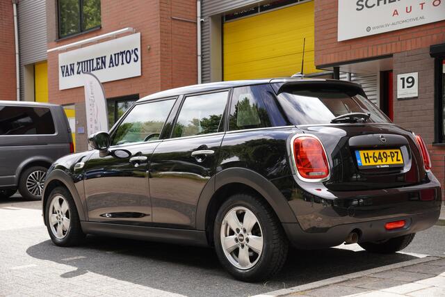 Mini COOPER Mini 1.5 One / / 5 deurs / Led / Navi / Camera / Harman Kardon / Cruise /
