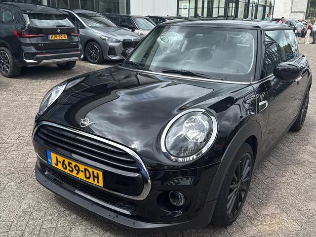 Mini COOPER Mini 1.5 | 2 jaar Garantie | Navi | Apple CarPlay | 16''inch |
