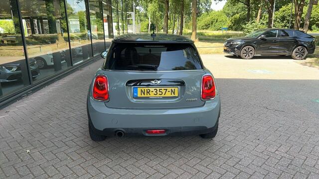 Mini COOPER Mini 1.5 Business