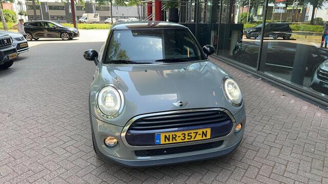 Mini COOPER Mini 1.5 Business