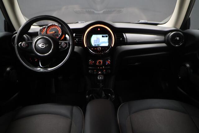 Mini COOPER Mini 1.5 Salt Business [NAVIGATIE, AIRCO, CRUISE CONTROL, BLUETOOTH, VELGEN LICHTMETAAL, NIEUWSTAAT]