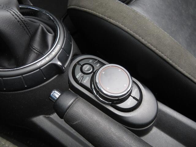 Mini COOPER Mini Cabrio 1.5 Chili Business 1e Eigenaar Airco Cr-Control Stoelverw