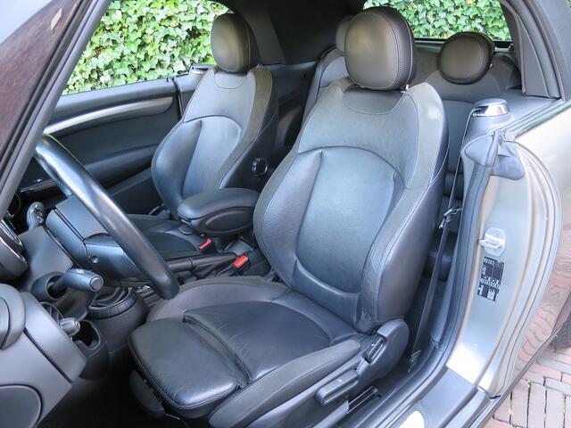 Mini COOPER Cabrio 1.5 Chili F57 met Leer, LED, A.Camera, Navi en 16"