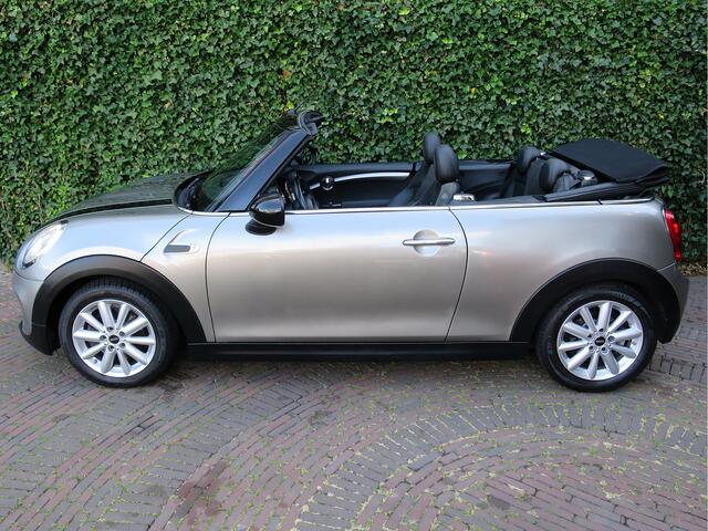 Mini COOPER Cabrio 1.5 Chili F57 met Leer, LED, A.Camera, Navi en 16"