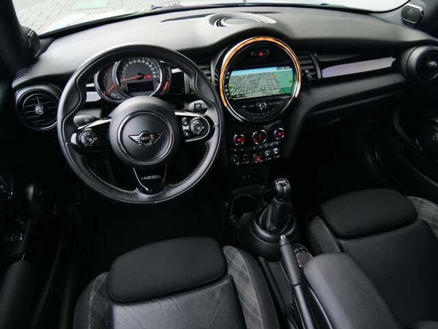 Mini COOPER Mini 1.5 136pk Chili Navigatie / Harman Kardon / 17 inch / Stoelverwarming