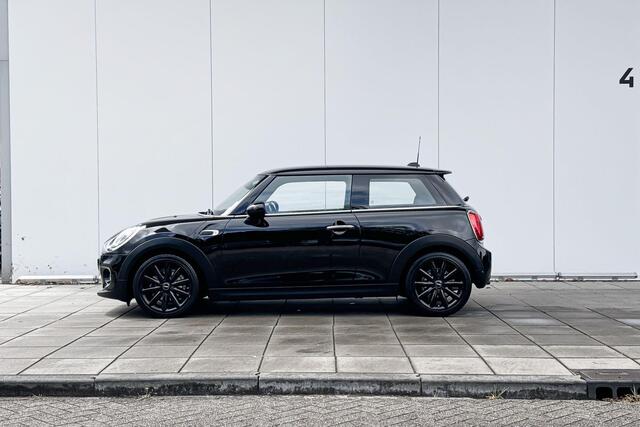 Mini COOPER 3-deurs Chili 16 Inch / Comfort Acces / Stoelverwarming / Navi / Led Koplampen / Apple Car Play
