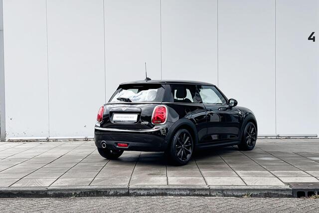 Mini COOPER 3-deurs Chili 16 Inch / Comfort Acces / Stoelverwarming / Navi / Led Koplampen / Apple Car Play