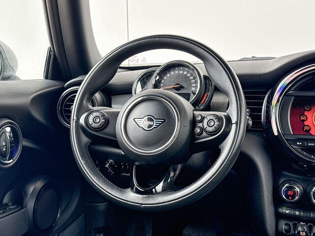 Mini COOPER 3-deurs Chili 16 Inch / Comfort Acces / Stoelverwarming / Navi / Led Koplampen / Apple Car Play