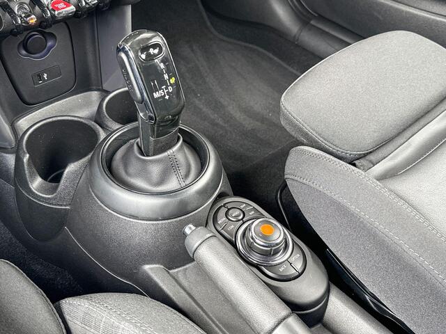 Mini COOPER 3-deurs Chili 16 Inch / Comfort Acces / Stoelverwarming / Navi / Led Koplampen / Apple Car Play