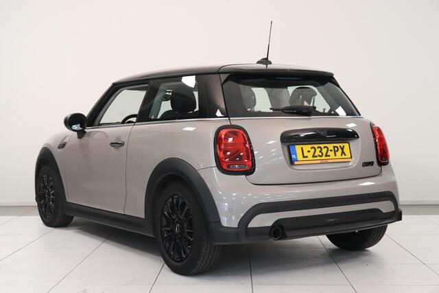 Mini COOPER Mini 1.5 Classic | Parkeersensor | Navigatie | Airco | AppleCarplay AndroidAuto | LED |