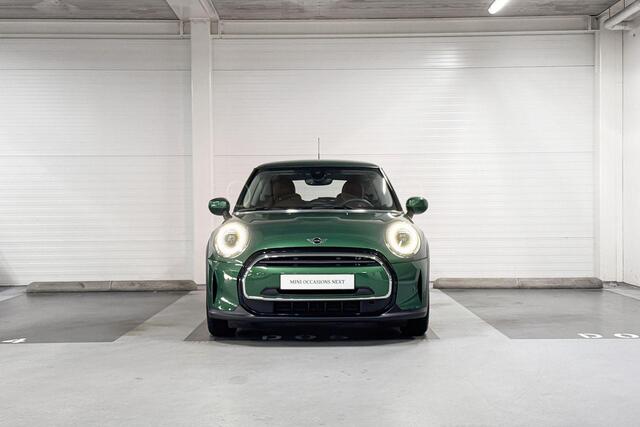 Mini COOPER 3-deurs Camden Edition | Achteruitrijcamera | Apple CarPlay | Stoelverwarming