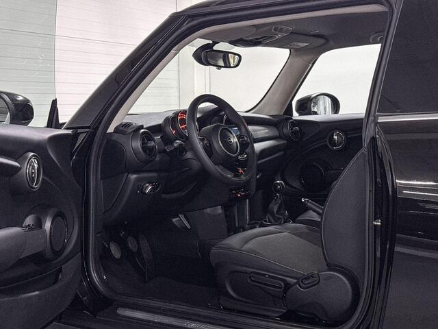 Mini COOPER 3-Deurs Salt | Cruise control | Apple CarPlay | Navigatiesysteem