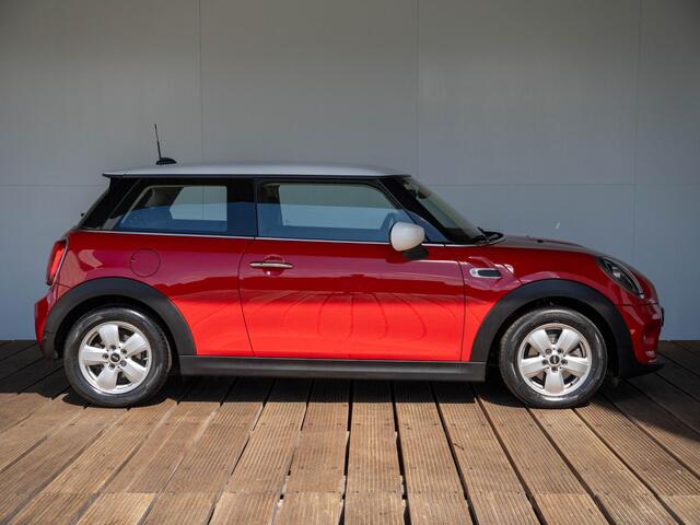 Mini COOPER 3-deurs Cruise Control + Stoelverwarming + Navigatie