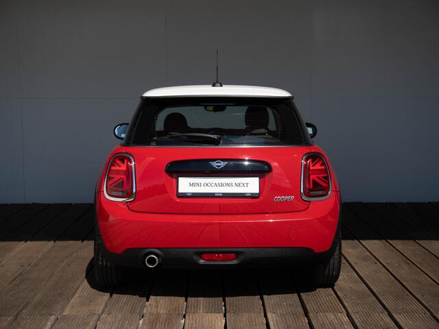 Mini COOPER 3-deurs Cruise Control + Stoelverwarming + Navigatie