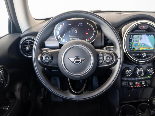 Mini COOPER 3-deurs Cruise Control + Stoelverwarming + Navigatie