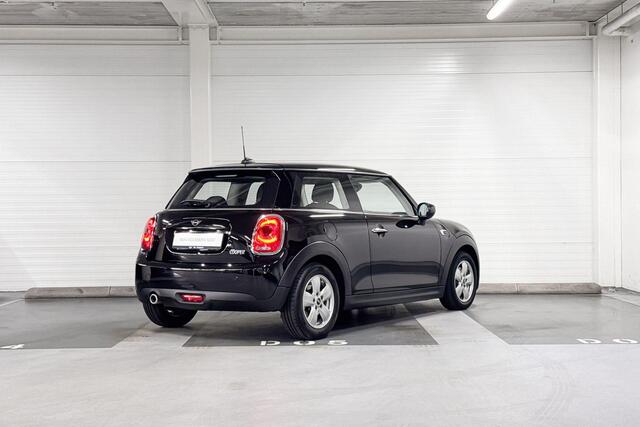 Mini COOPER 3-deurs | Apple CarPlay | Navigatiesysteem | Airco
