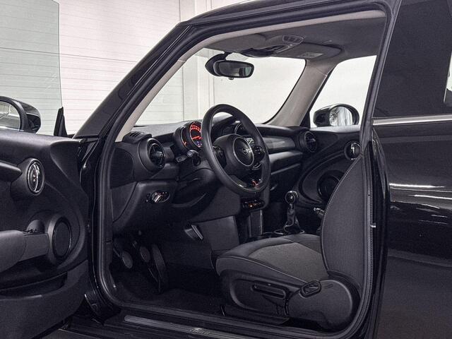 Mini COOPER 3-deurs | Apple CarPlay | Navigatiesysteem | Airco