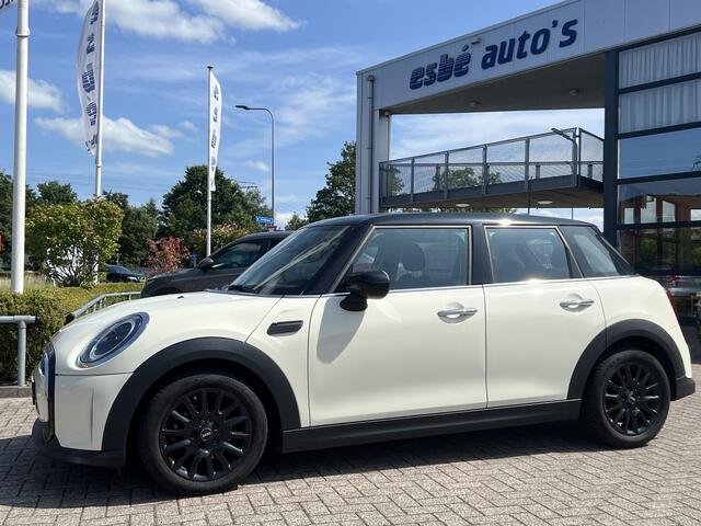 Mini COOPER Mini 1.5 5-Drs Automaat Classic Camera Sportstoelen Clima Stoelverwarming Lm Velgen Zwart Dak Led Koplampen Parkeersensoren All Season 1e Eigenaar BTW