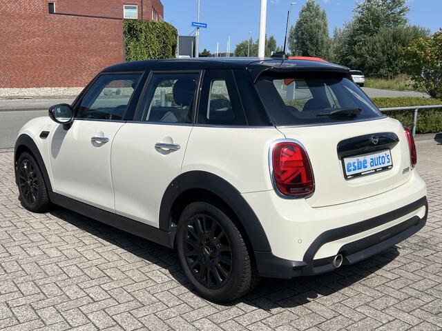 Mini COOPER Mini 1.5 5-Drs Automaat Classic Camera Sportstoelen Clima Stoelverwarming Lm Velgen Zwart Dak Led Koplampen Parkeersensoren All Season 1e Eigenaar BTW