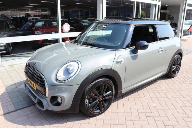 Mini COOPER Mini 1.5 Business automaat. John Cooper Works pakket, panorama dak.