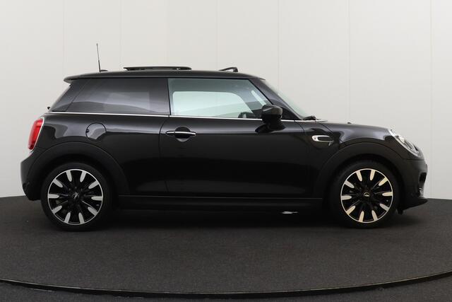 Mini COOPER Mini 1.5 Aut. Classic Pano-dak Climate Carplay 17'LMV