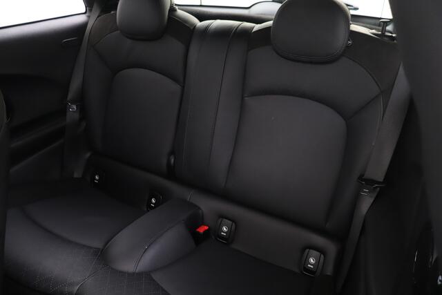 Mini COOPER Mini 1.5 Aut. Classic Pano-dak Climate Carplay 17'LMV